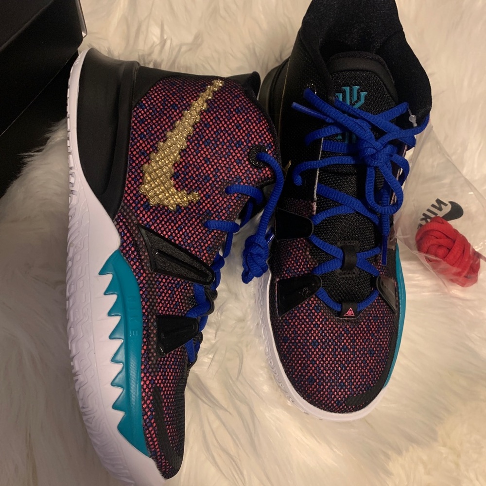 Kyrie 7 CNY